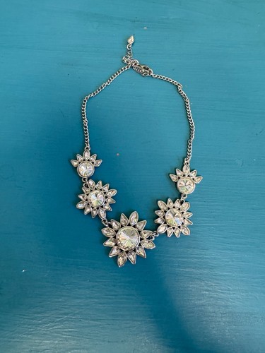 Coast silver flower necklace