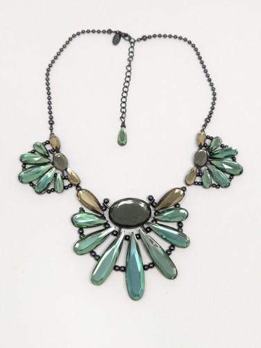 Coast green statement necklace - green,